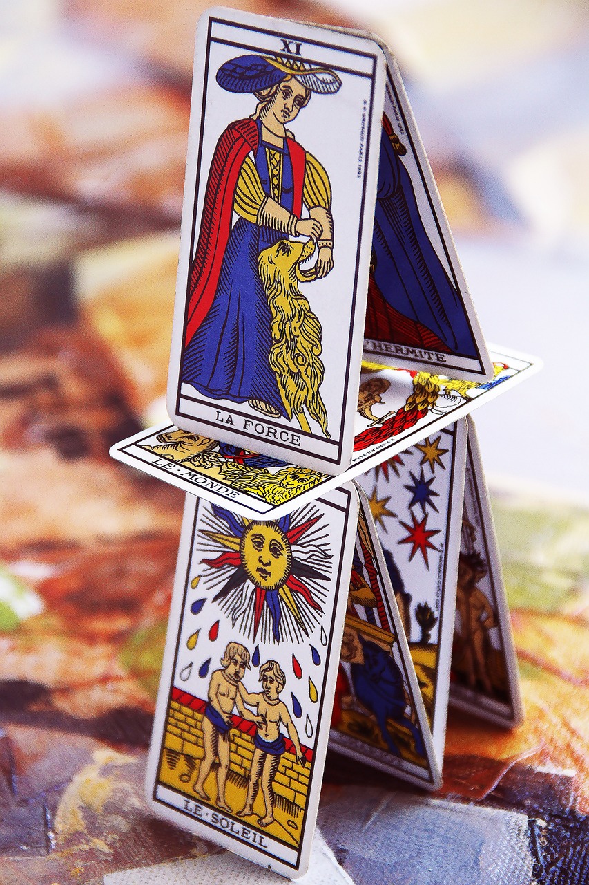 2022년, 당신의 미래를 밝혀줄 무료 타로카드 운세 사이트 TOP 6 2022년, 당신의 미래를 밝혀줄 무료 타로카드 운세 사이트 TOP 6